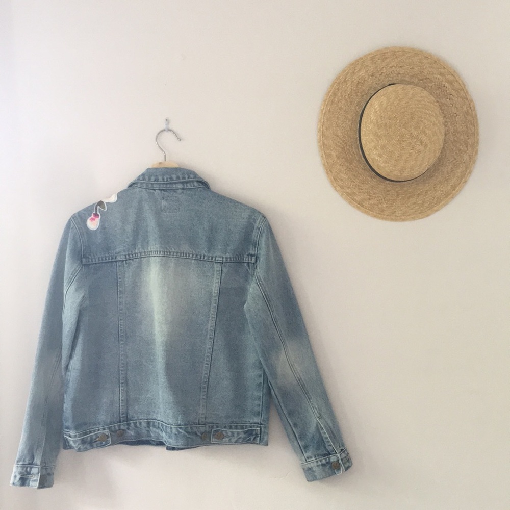 Oversized Embroidered Jean Jacket - Picture 4 of 5